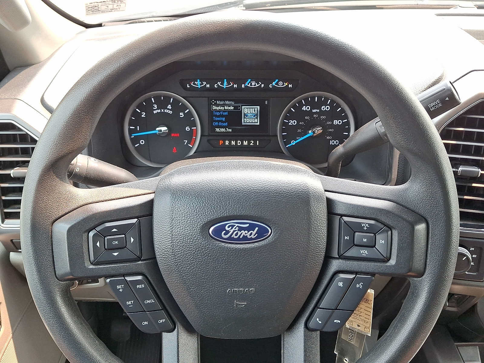 Certified 2022 Ford F250 XLT w/ XLT Premium Package AWD/4WD image 18