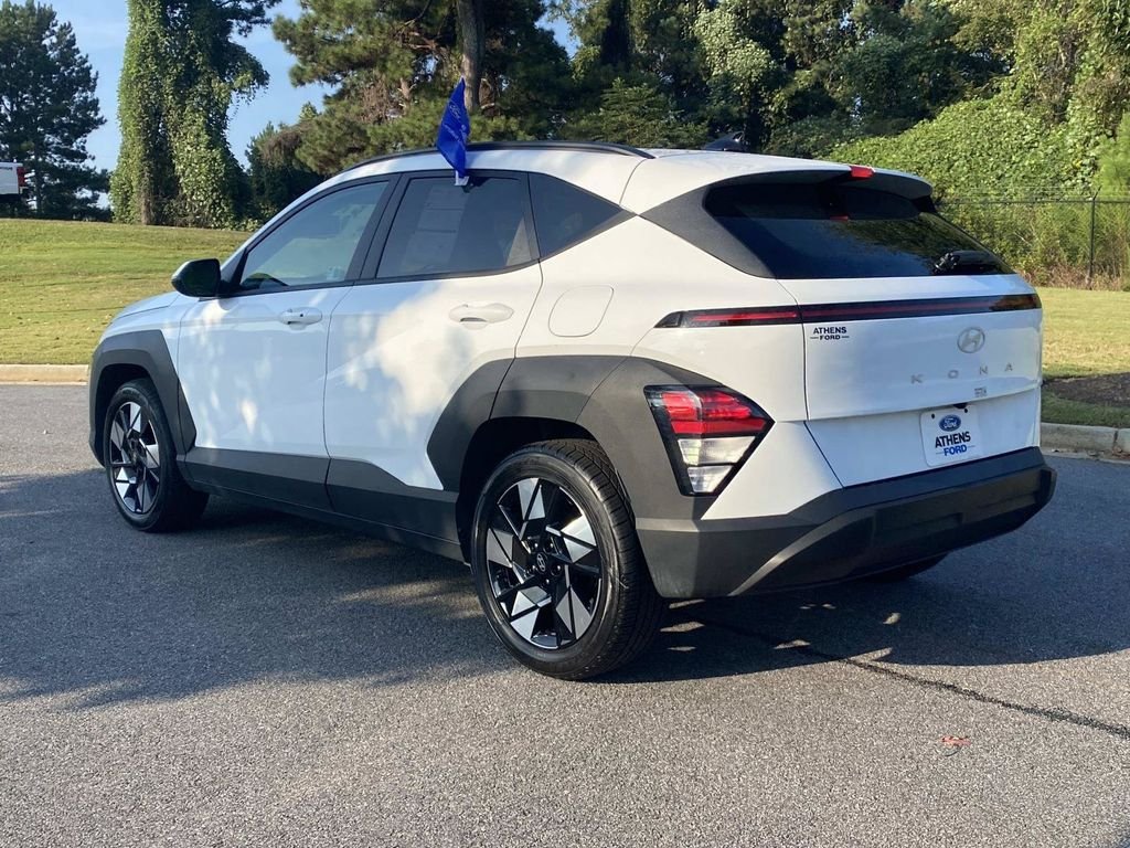 Used 2025 Hyundai Kona SEL FWD image 7