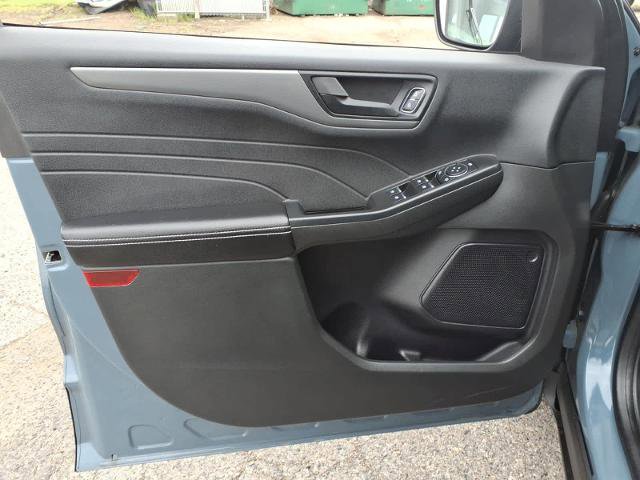 Certified 2023 Ford Escape Active AWD/4WD image 24