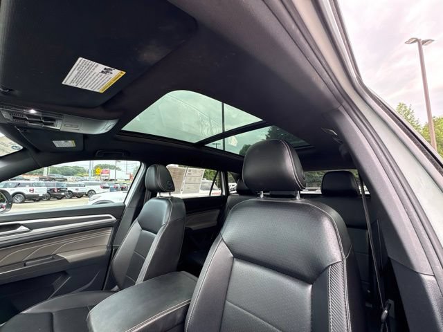 Used 2022 Volkswagen Atlas Cross Sport SEL AWD/4WD image 28