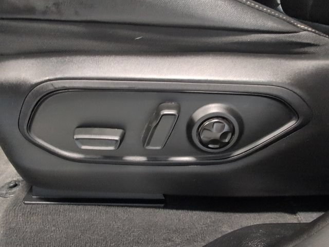 Used 2023 Jeep Grand Cherokee Limited AWD/4WD image 13