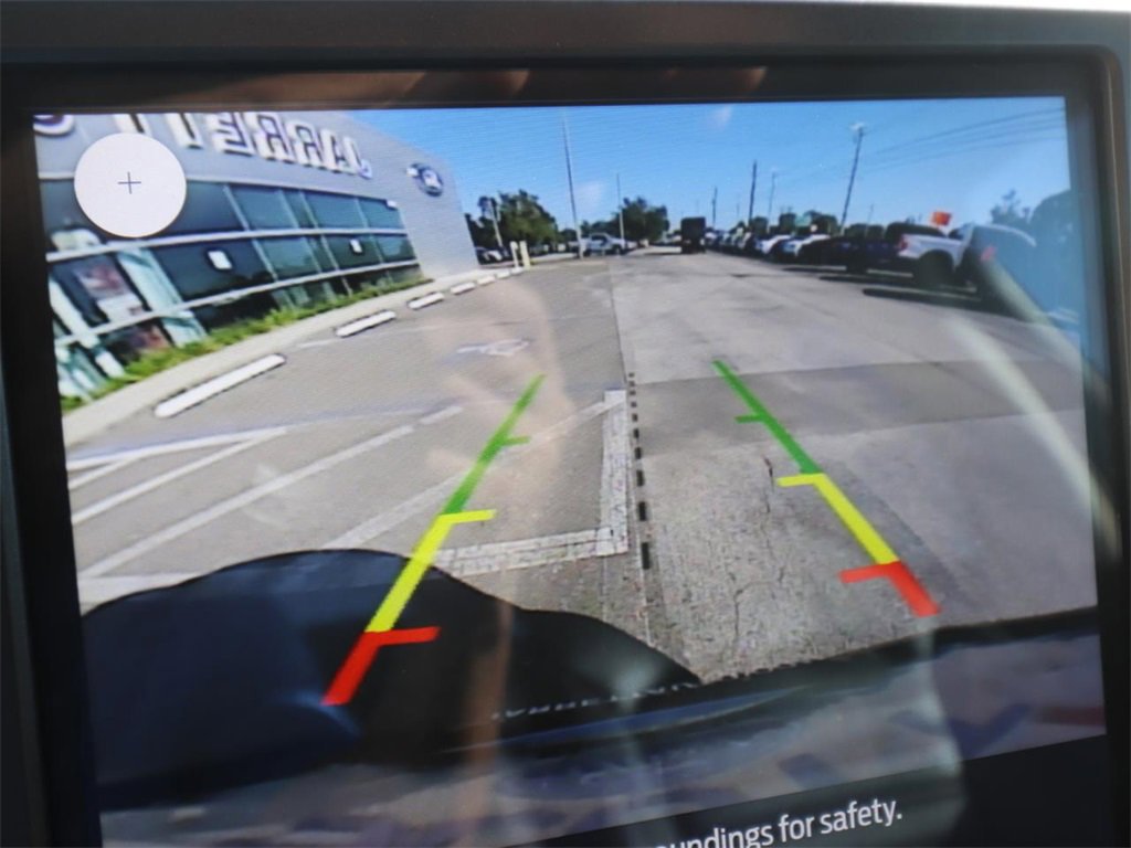 Certified 2022 Ford Edge SEL w/ Convenience Package image 9