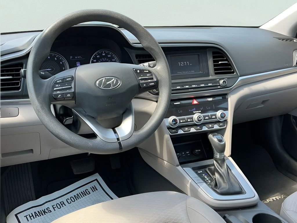 Used 2020 Hyundai Elantra SE image 24
