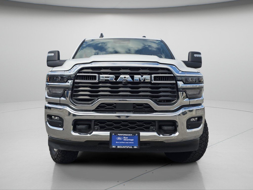 Used 2025 RAM 2500 Big Horn AWD/4WD image 3