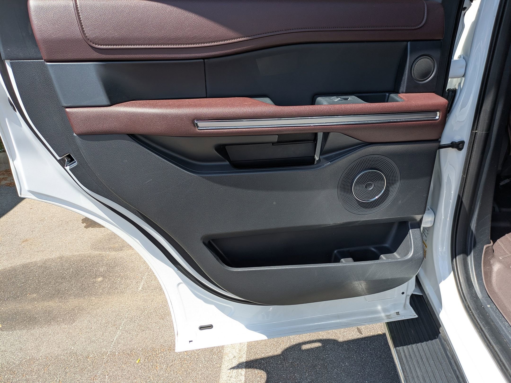 Certified 2022 Ford Expedition Limited AWD/4WD image 28