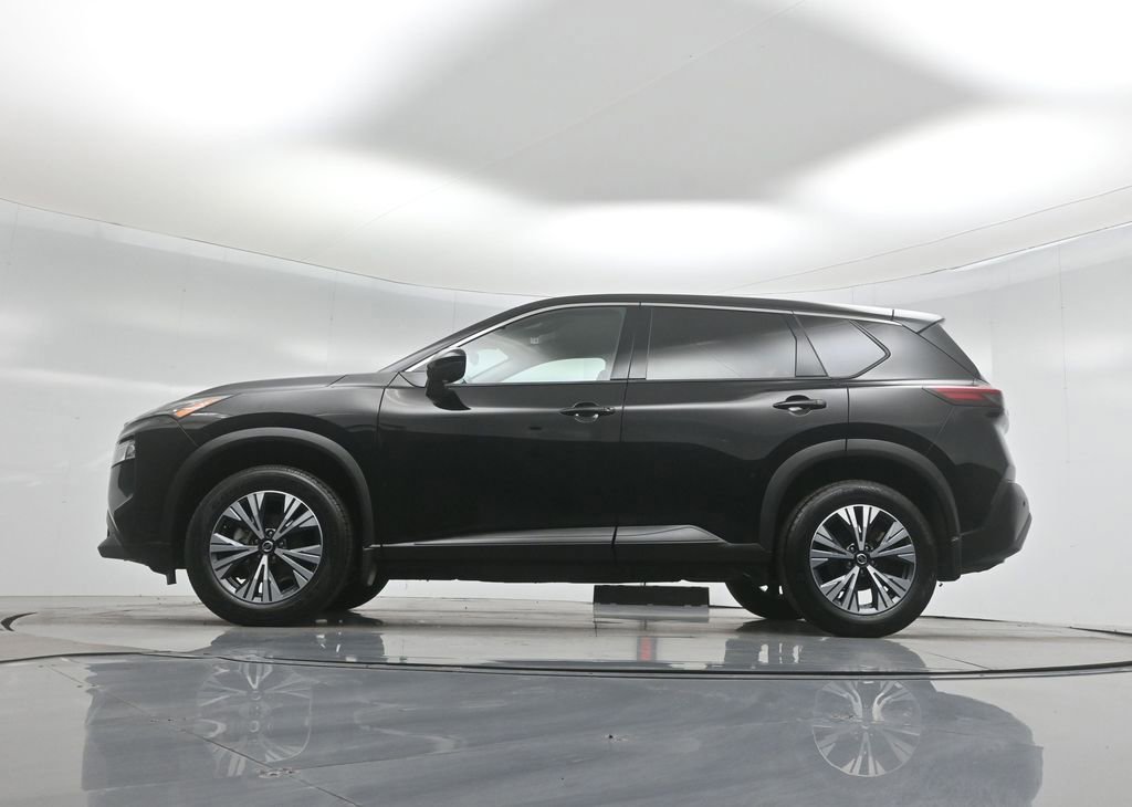 Used 2021 Nissan Rogue SV image 21