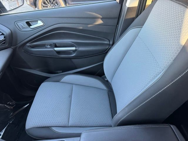 Certified 2018 Ford Escape SE w/ SE Sync 3 Package AWD/4WD image 28