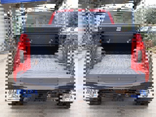 Certified 2020 Ford F450 Platinum w/ FX4 Off-Road Package image 9