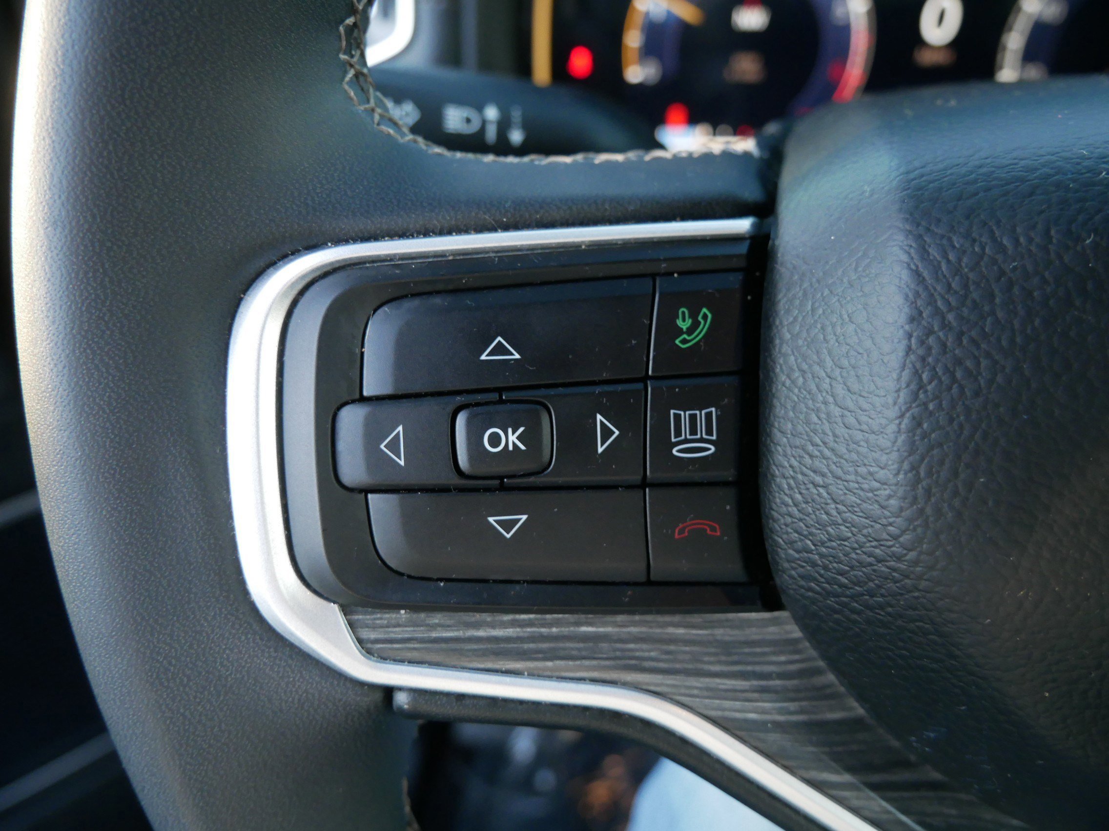 Used 2024 Jeep Wagoneer L Series II w/ Flexible Seating Group image 30