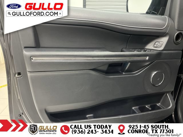 Certified 2024 Ford Expedition XLT RWD image 19