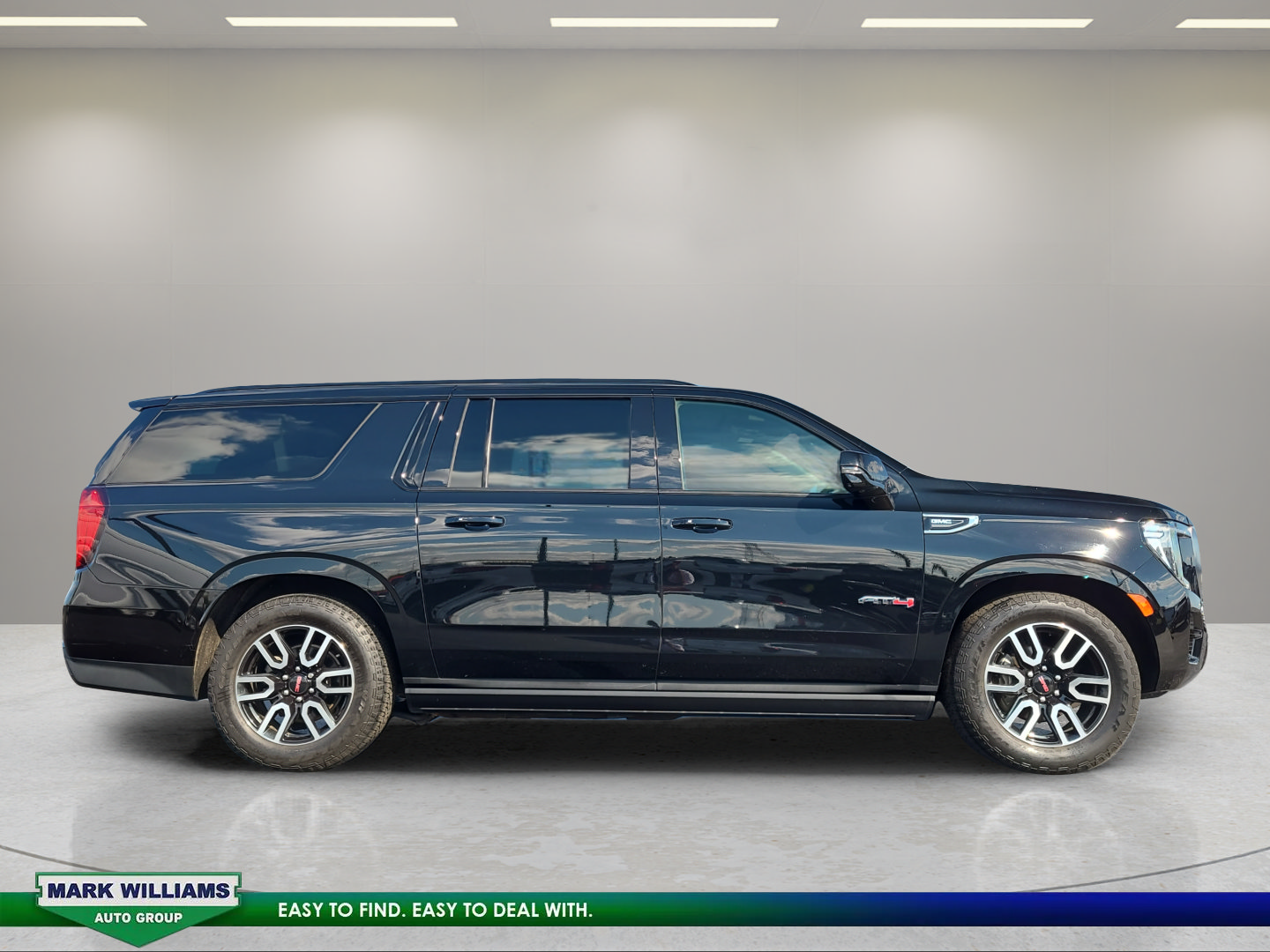 Used 2021 GMC Yukon XL AT4 w/ AT4 Premium Plus Package AWD/4WD image 2