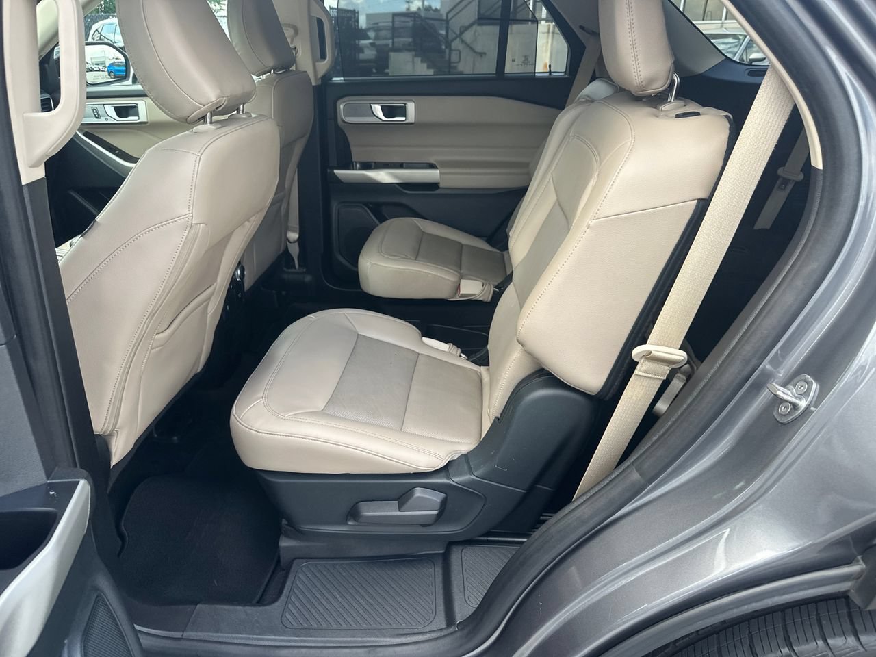 Certified 2021 Ford Explorer Limited w/ Equipment Group 301A AWD/4WD image 23