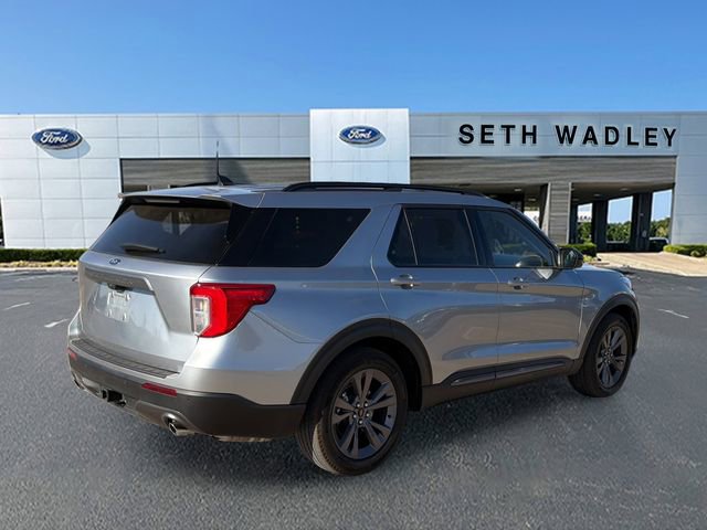 Certified 2024 Ford Explorer XLT w/ Equipment Group 202A image 7
