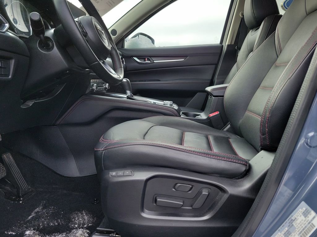 Used 2024 MAZDA CX-5 Carbon Edition image 17