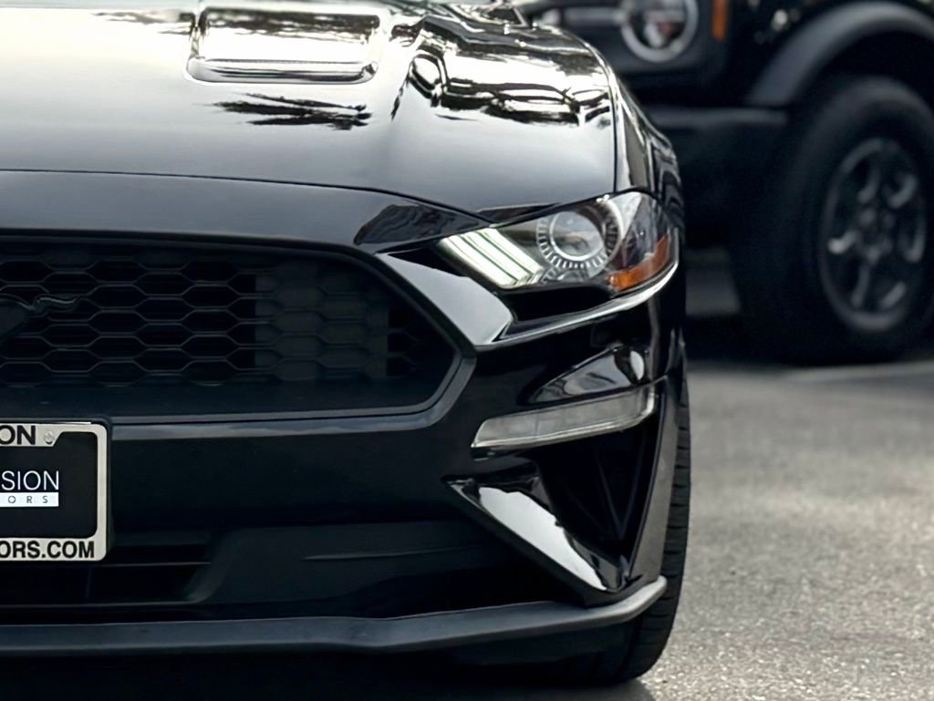 Certified 2021 Ford Mustang Coupe image 4