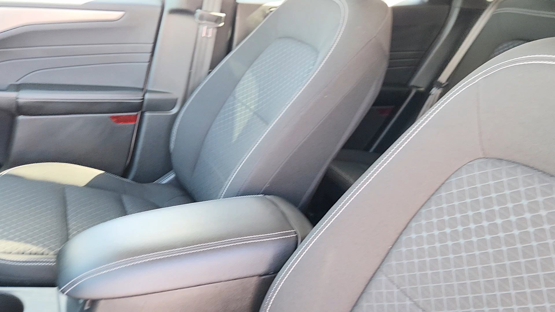 Certified 2024 Ford Escape Active image 30