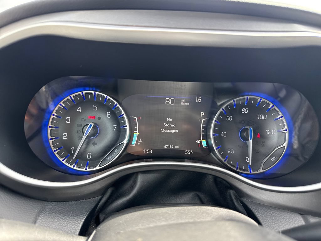 Used 2024 Chrysler Pacifica Touring-L FWD image 22