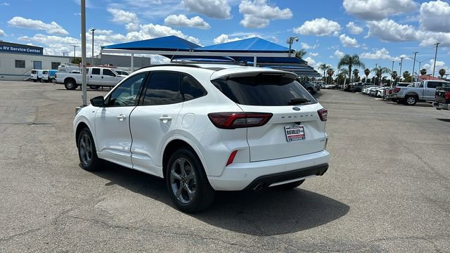 Certified 2024 Ford Escape ST-Line w/ Tech Pack #1 AWD/4WD image 5