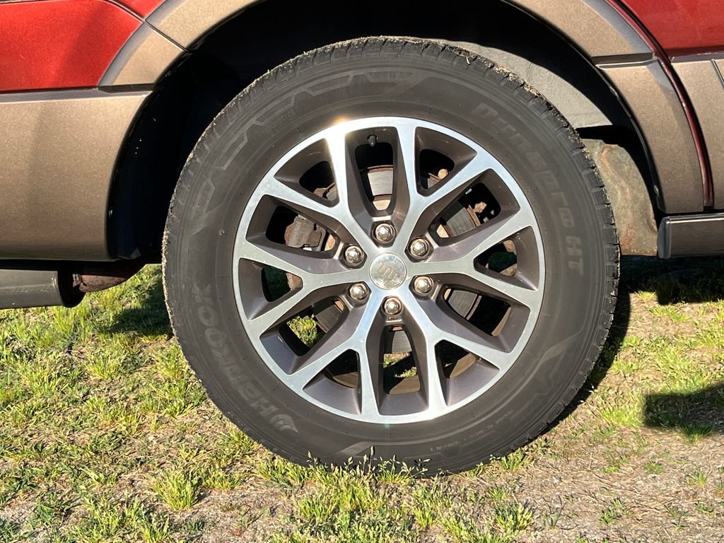 Certified 2017 Ford Expedition King Ranch AWD/4WD image 5