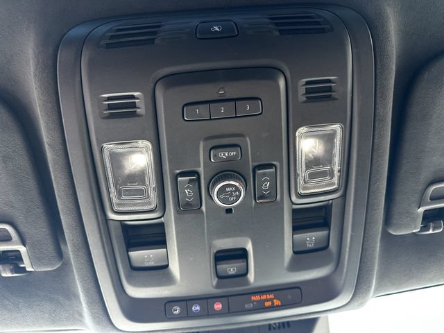 Used 2023 Cadillac Escalade Sport Platinum w/ LPO, ONYX Package AWD/4WD image 27