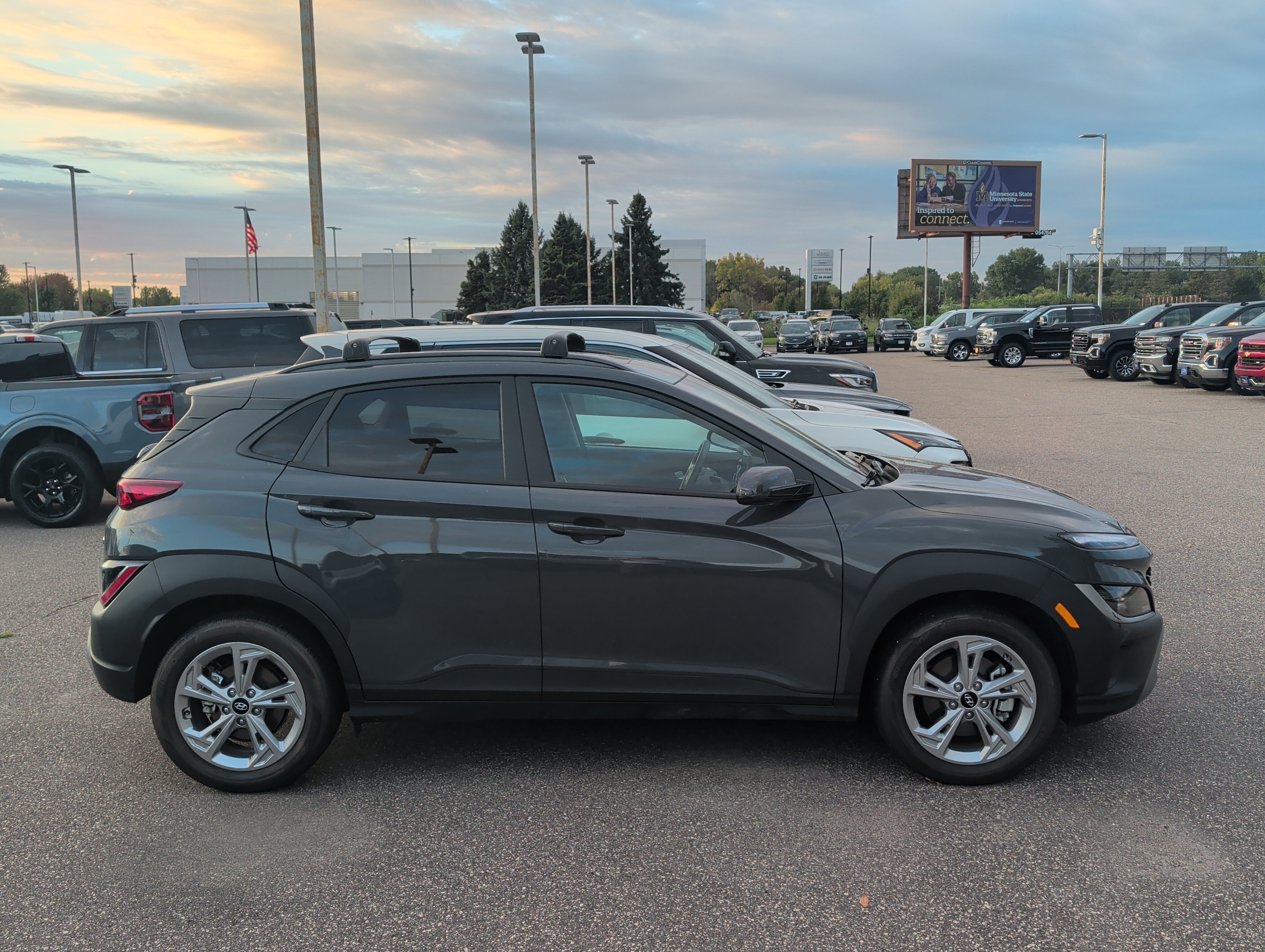 Used 2023 Hyundai Kona SEL w/ Convenience Package AWD/4WD image 7