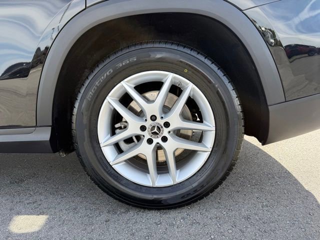 Used 2020 Mercedes-Benz GLS 450 BASE 4MATIC image 11