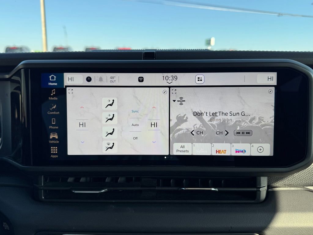 Used 2025 Jeep Wrangler Rubicon image 18