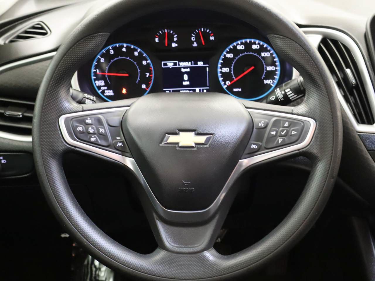 Used 2023 Chevrolet Malibu LS FWD image 13
