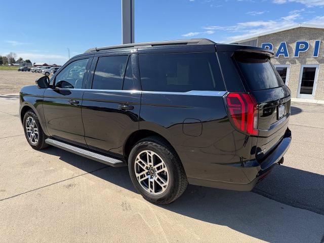 Certified 2025 Ford Expedition Active AWD/4WD image 4