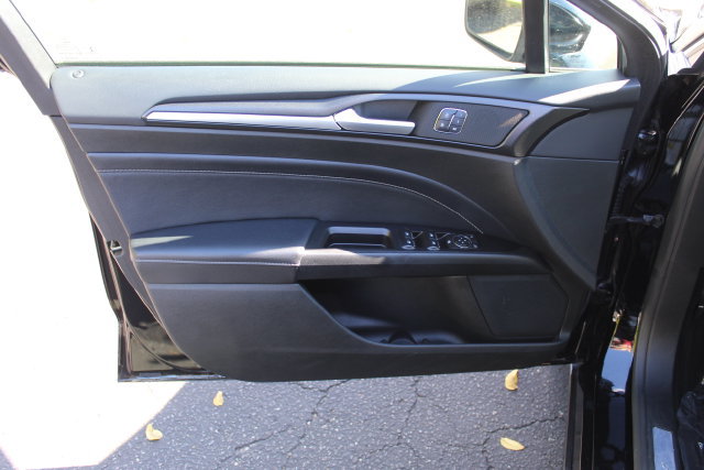 Certified 2018 Ford Fusion Titanium AWD/4WD image 20