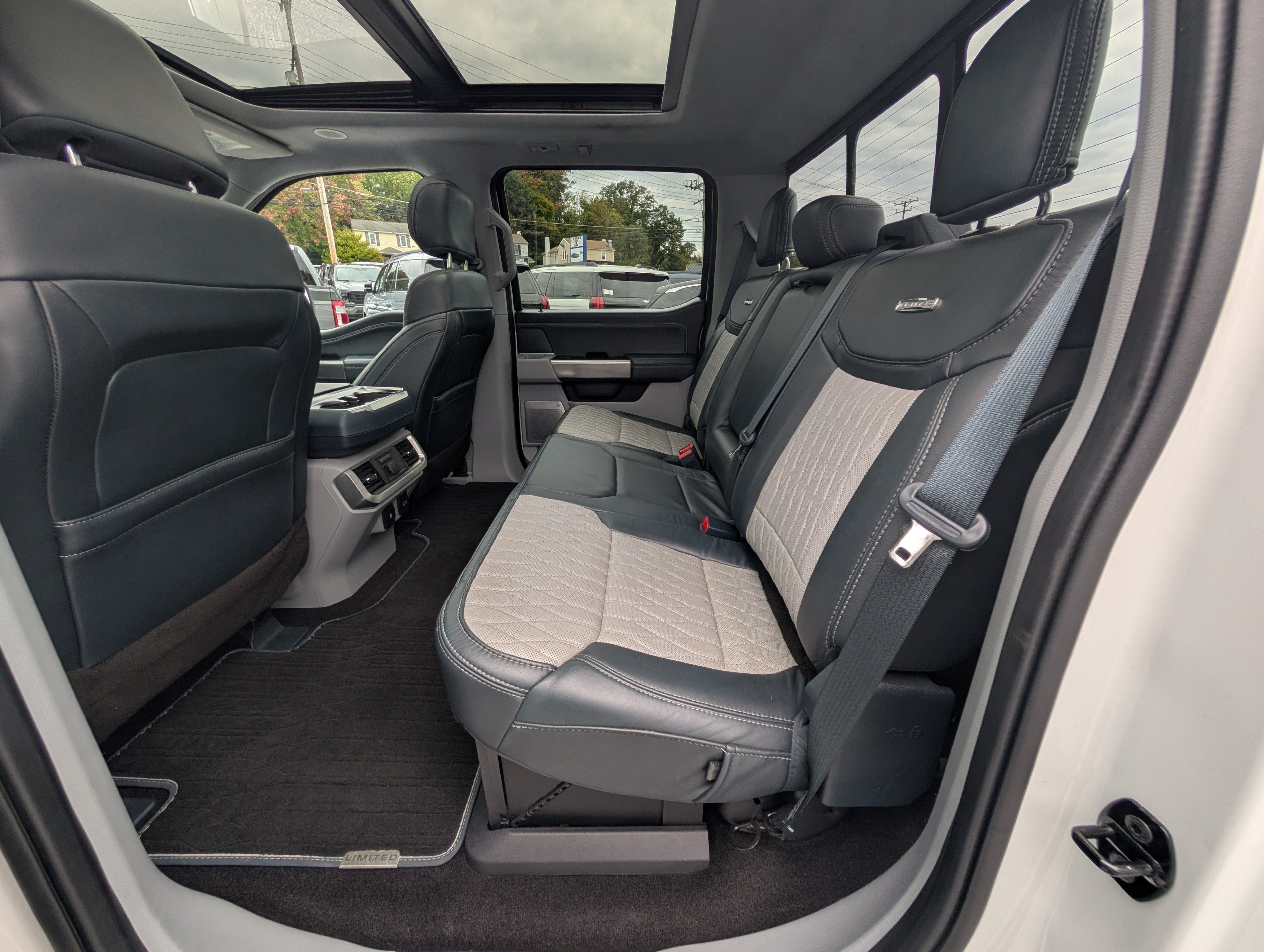 Certified 2022 Ford F150 Limited AWD/4WD image 15