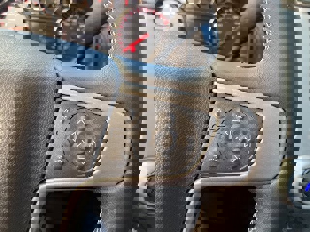 Used 2016 GMC Yukon SLT w/ Premium Edition image 25