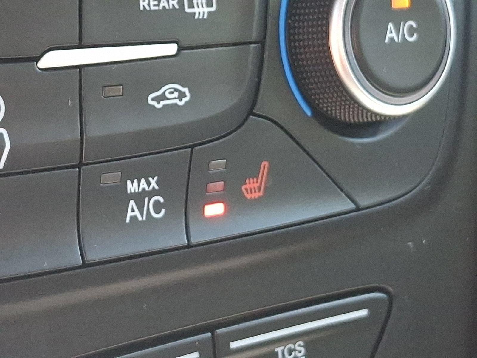 Certified 2018 Ford Escape SEL FWD image 25
