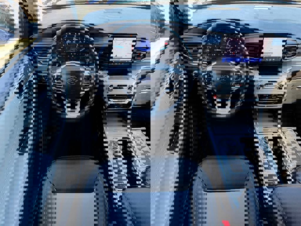 Certified 2022 Ford Explorer XLT w/ Equipment Group 202A image 12