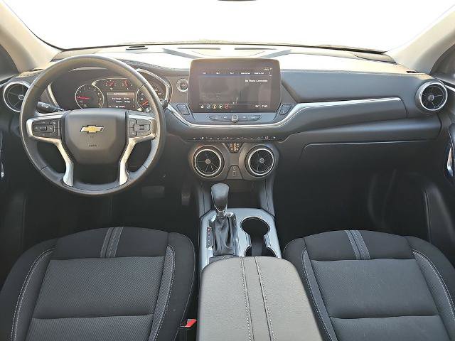 Used 2025 Chevrolet Blazer LT FWD image 9