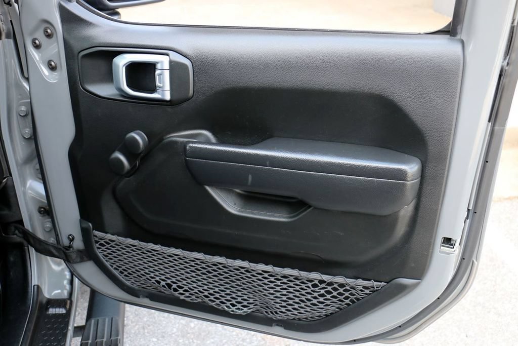 Used 2021 Jeep Wrangler Unlimited Sport AWD/4WD image 32