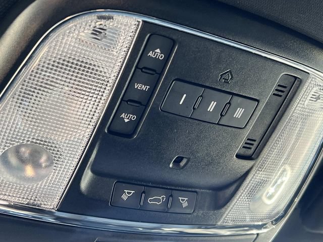 Used 2021 Jeep Grand Cherokee Limited AWD/4WD image 31