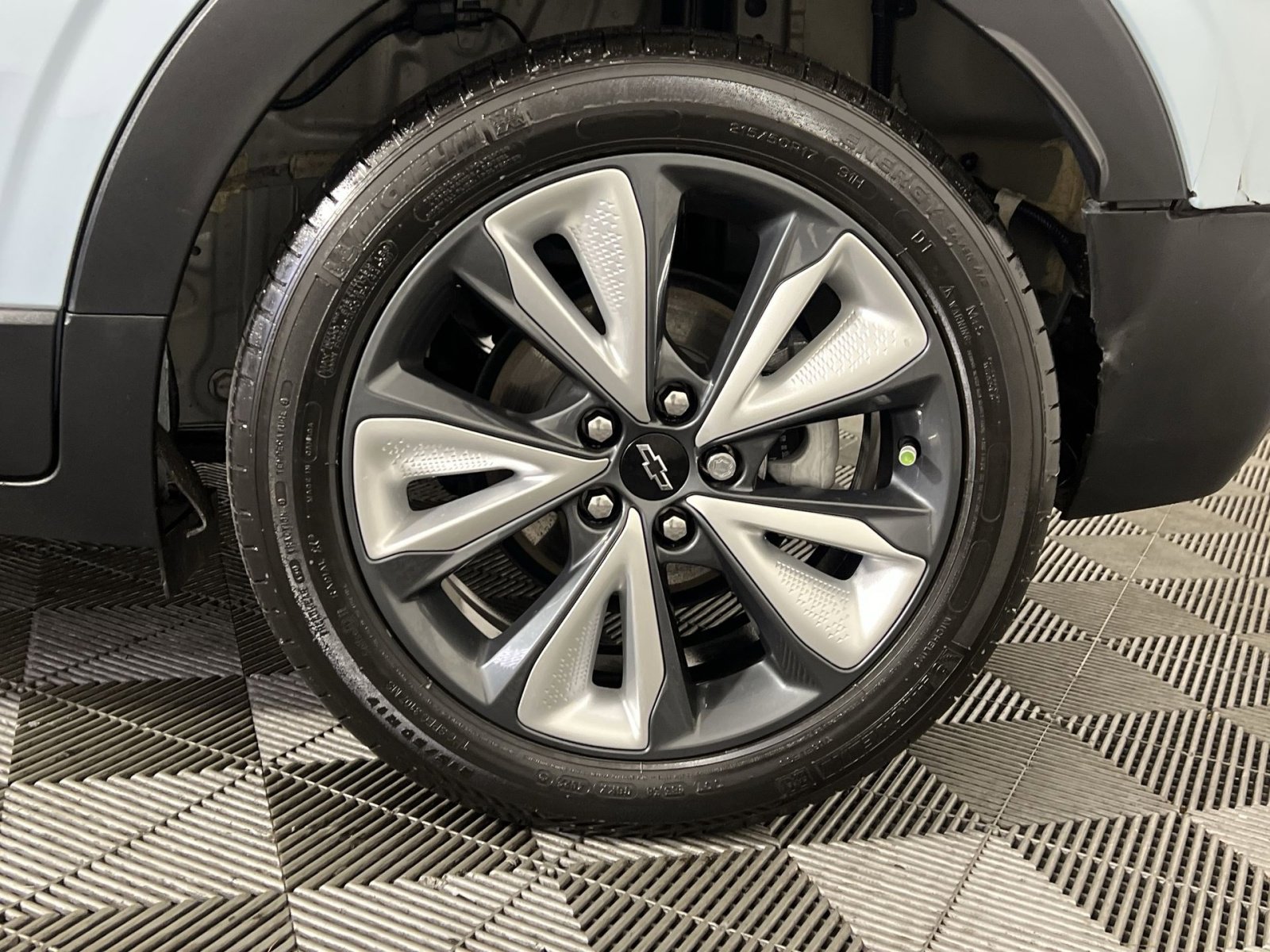 Used 2023 Chevrolet Bolt EUV LT w/ Convenience Package image 12