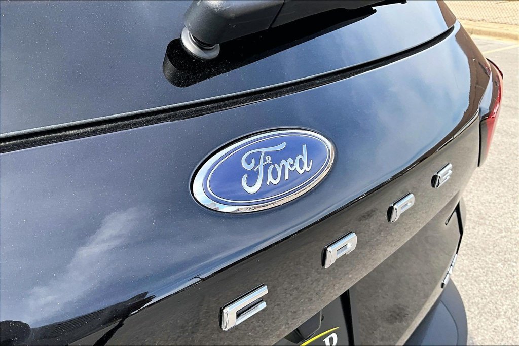 Certified 2025 Ford Escape ST-Line AWD/4WD image 30