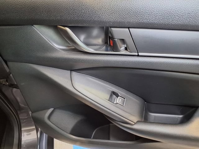 Used 2018 Honda Accord Sport image 28