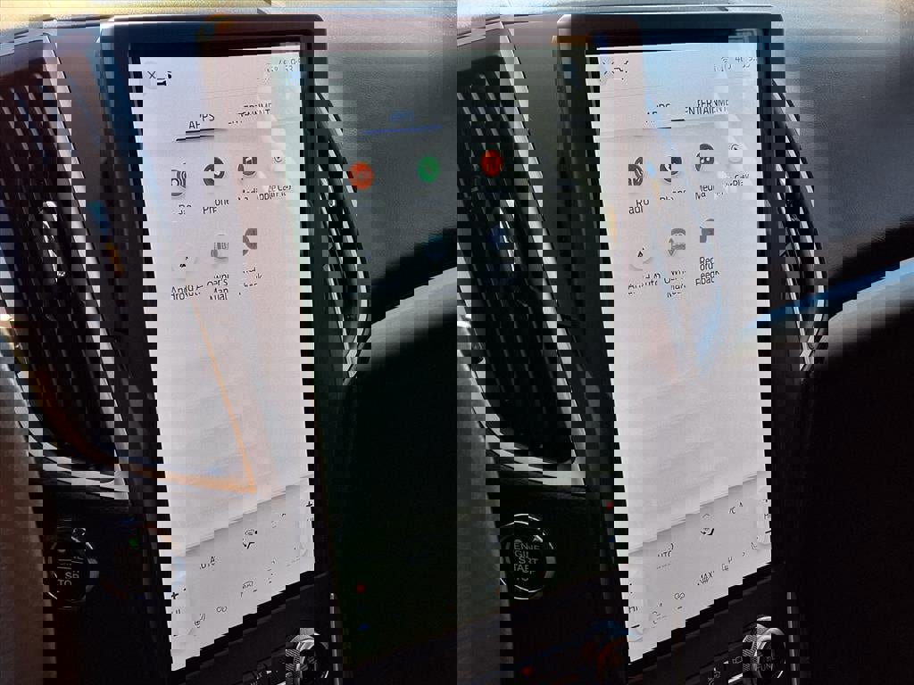 Certified 2024 Ford Edge SEL w/ Convenience Package image 22