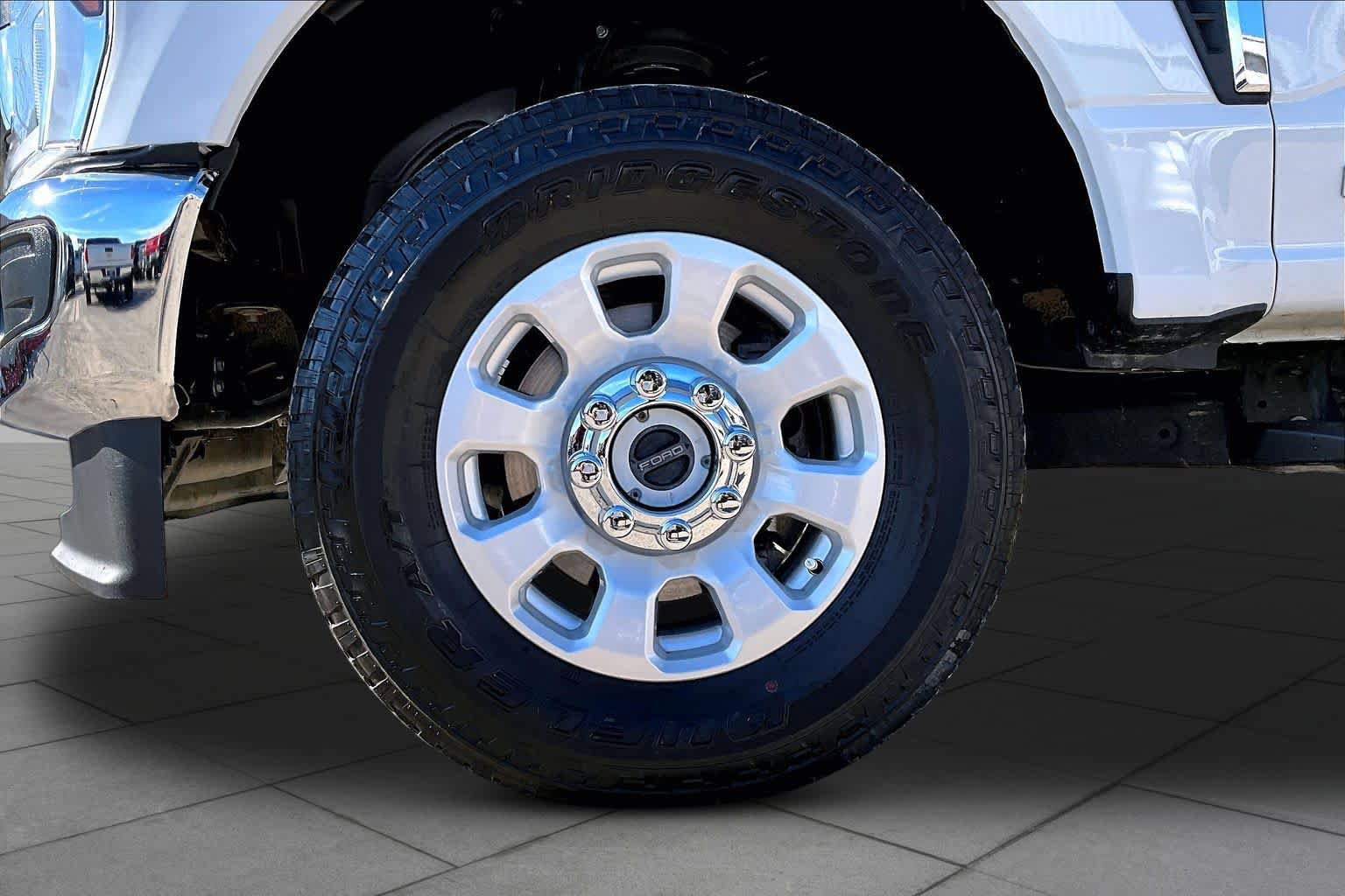 Certified 2024 Ford F250 XLT w/ 360-Degree Camera Package AWD/4WD image 11