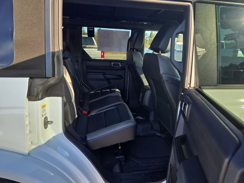 Certified 2025 Ford Bronco Outer Banks AWD/4WD image 4