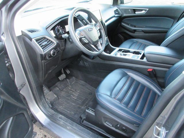 Certified 2024 Ford Edge SEL w/ Sport Appearance Package AWD/4WD image 3