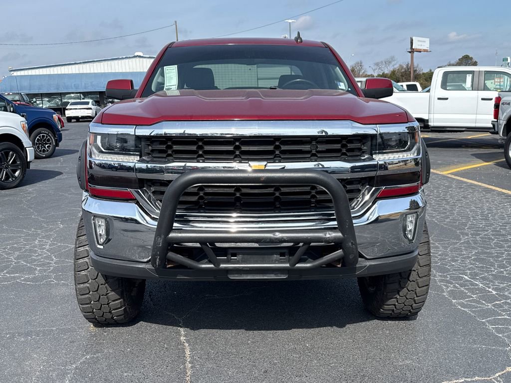 Used 2018 Chevrolet Silverado 1500 LT w/ All Star Edition AWD/4WD image 2