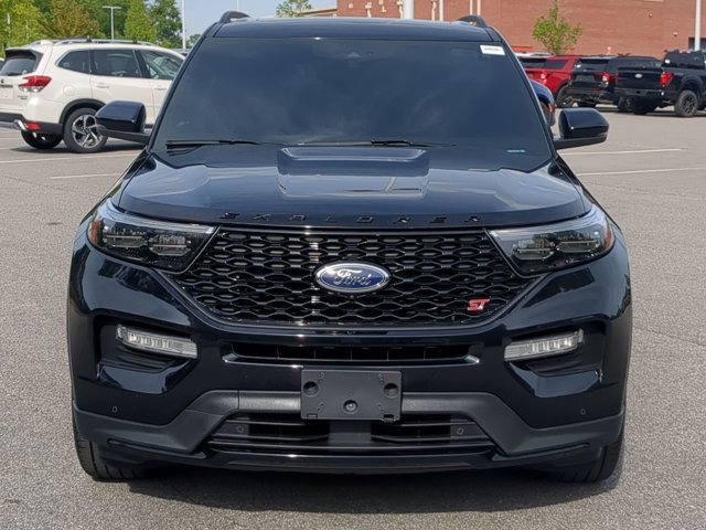 Certified 2024 Ford Explorer ST w/ Equipment Group 401A AWD/4WD image 9