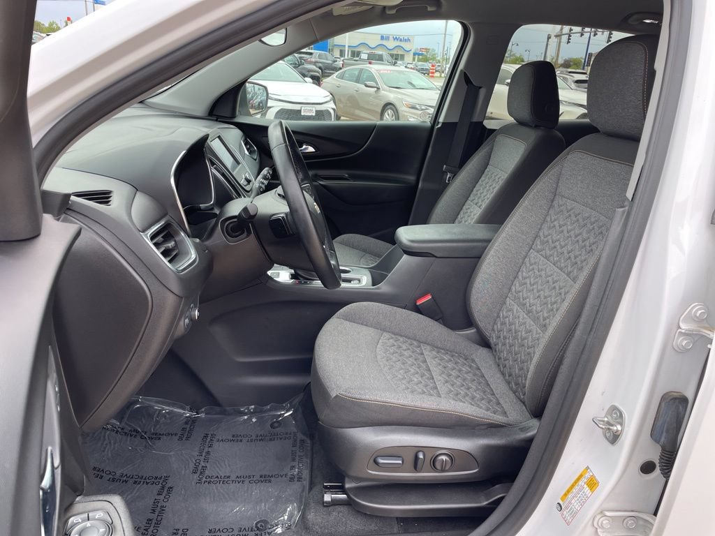 Used 2024 Chevrolet Equinox LT AWD/4WD image 8