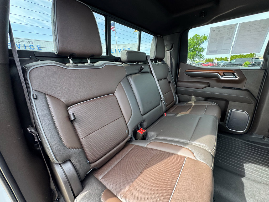 Used 2022 GMC Sierra 1500 Denali w/ Technology Package AWD/4WD image 25