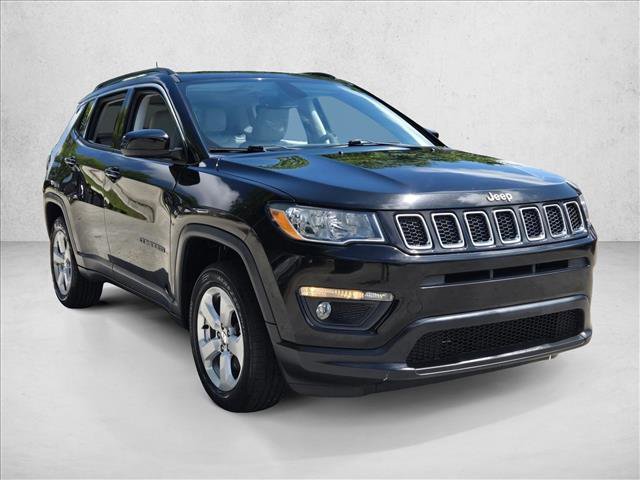 Used 2021 Jeep Compass Latitude w/ Sun and Sound Group AWD/4WD image 3