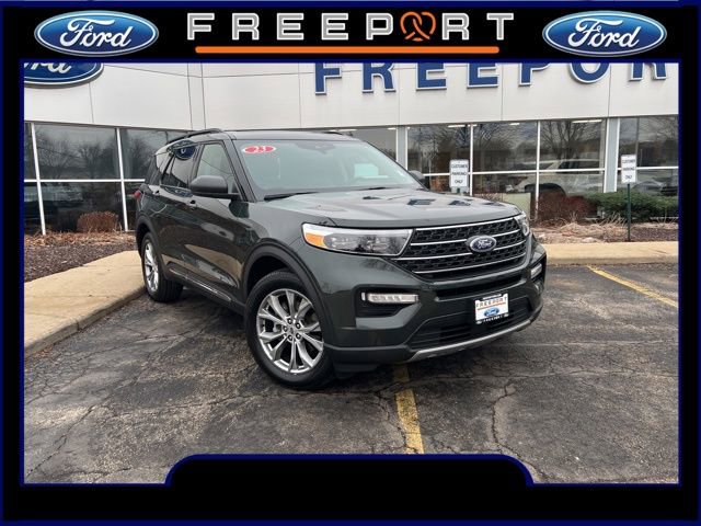 Certified 2023 Ford Explorer XLT w/ Equipment Group 202A AWD/4WD image 1